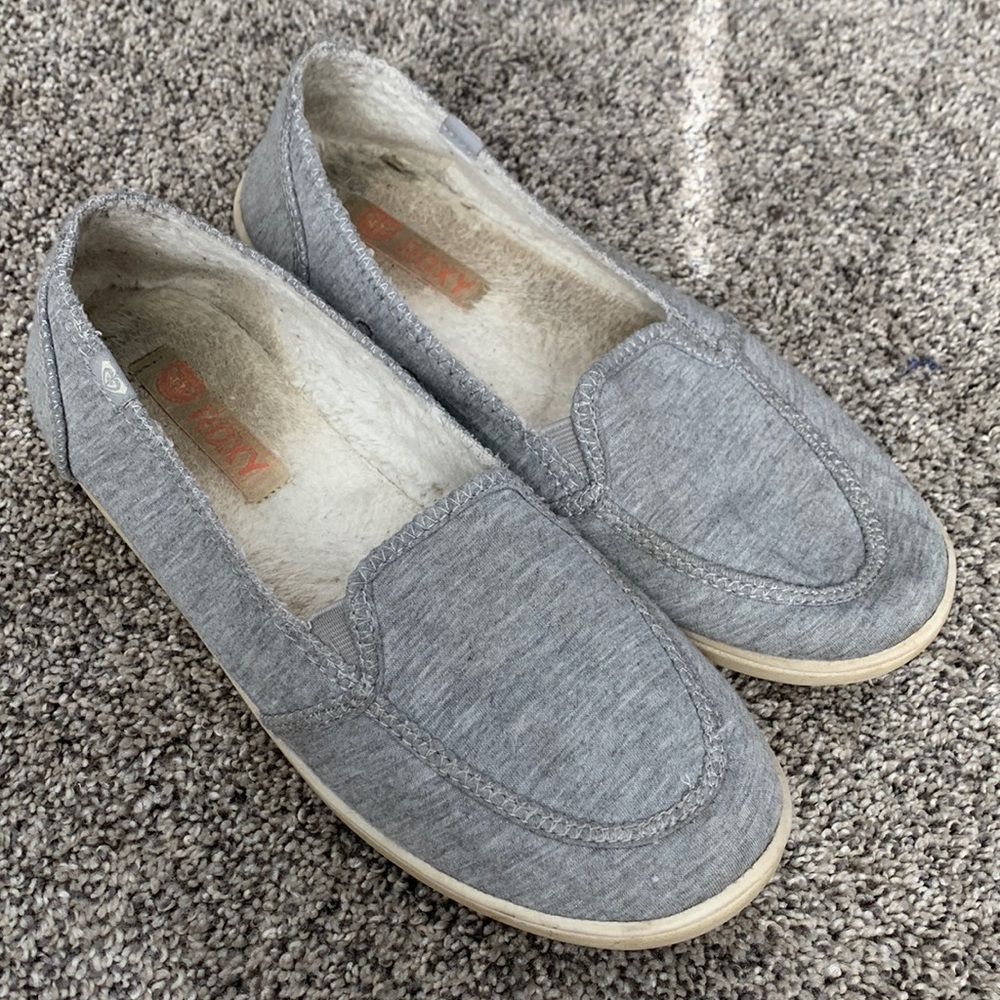 Comfy Roxy loafers, sz 9